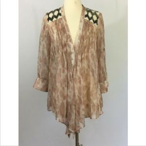 Elizabeth and James Tokyo Silk Blouse  Size XS